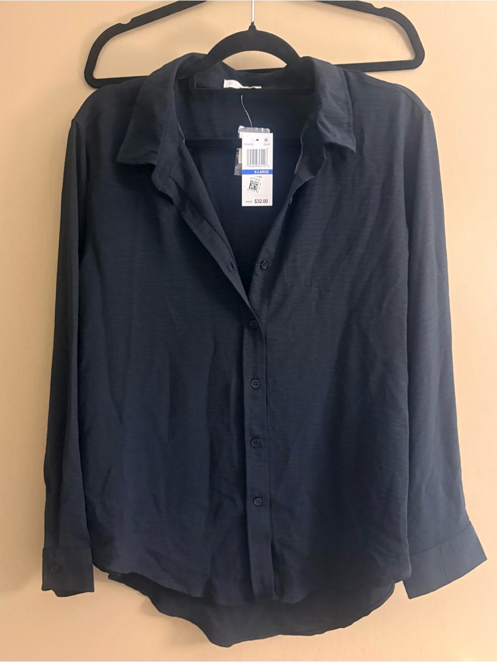 Ultra Flirt navy button-front blouse